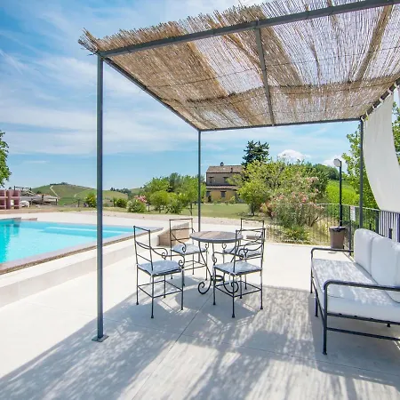 Apartment In Marche Near Grottammare Beach شقة